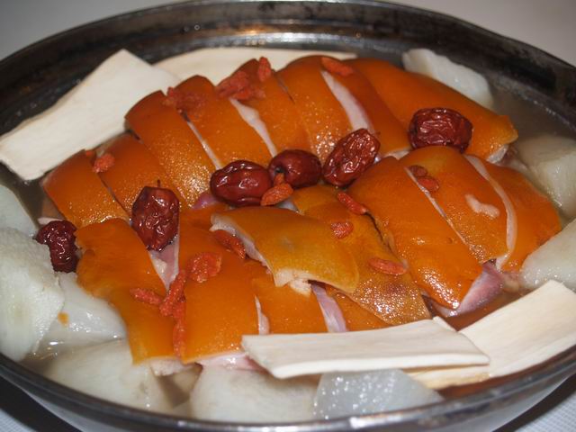 a圫